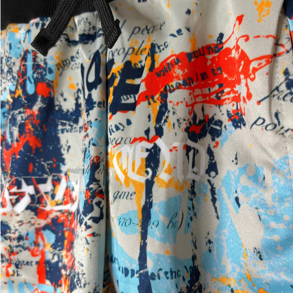 New Phat Farm Boys Shorts with Multicolored Graffiti Print Size 4T - Picture 2 of 6